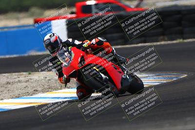 media/Jun-07-2025-TrackDaz (Sat) [[4413525952]]/A Group/1pm (Turn 1)/
